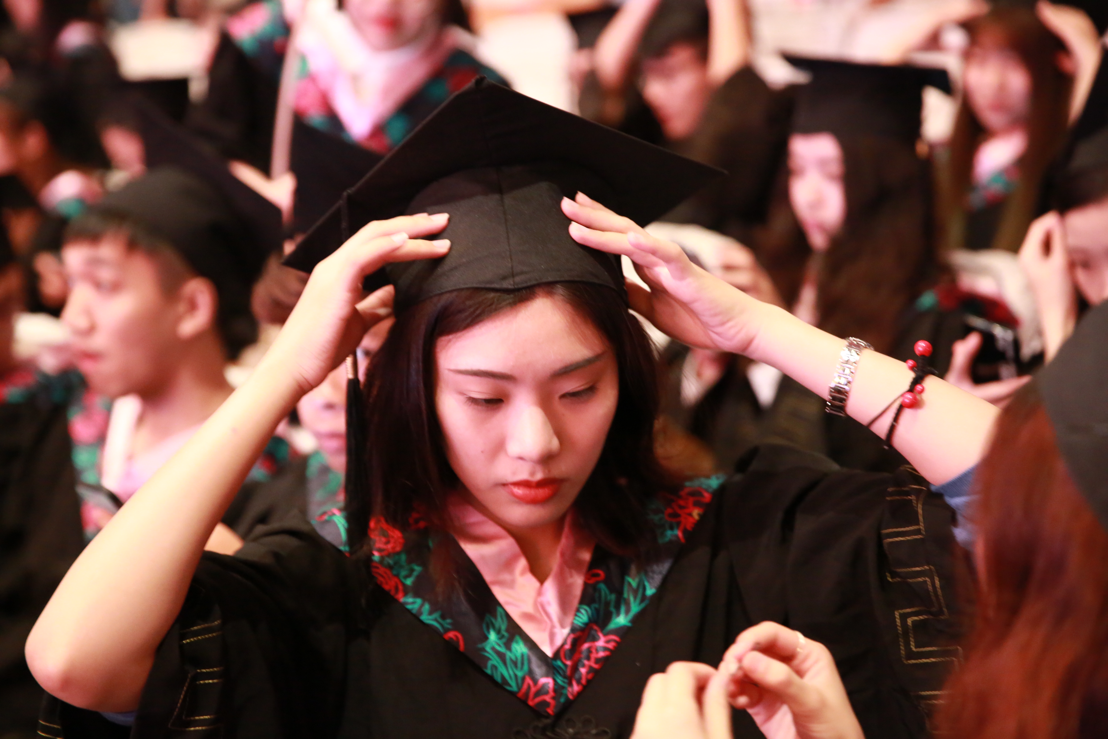 浙江农林大学2019年本科生、研究生学位授予仪式隆重举行