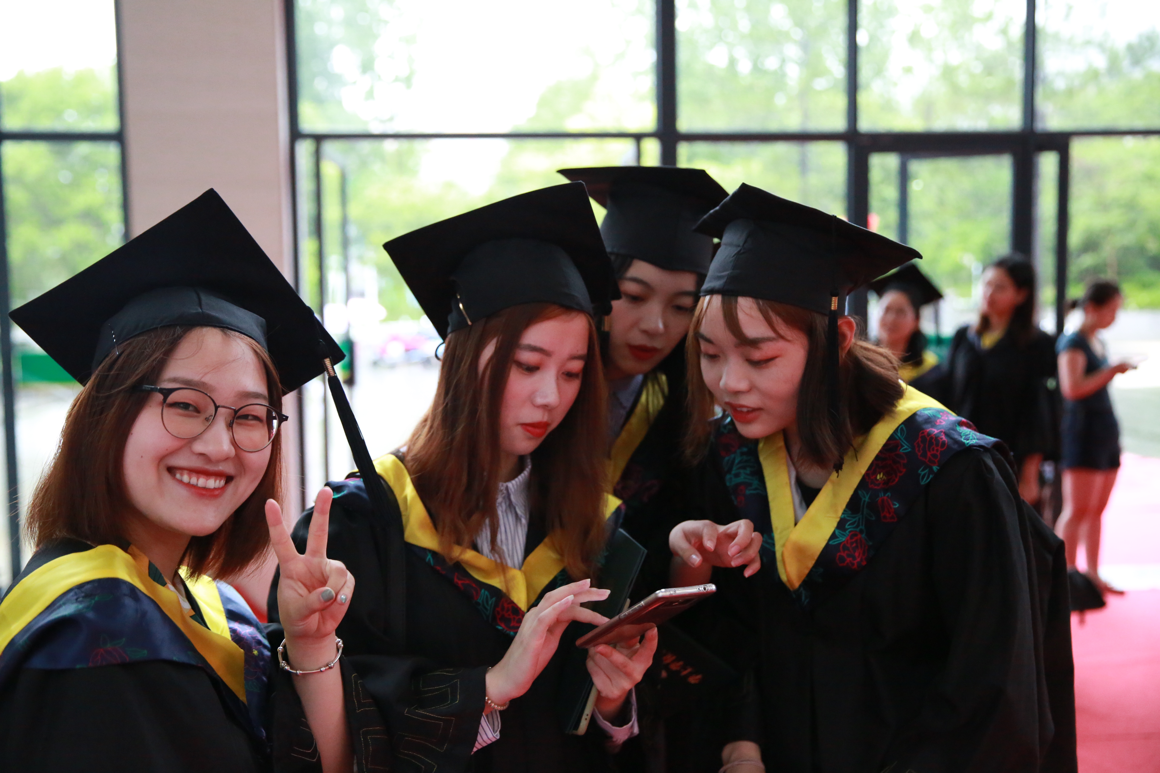 浙江农林大学2019年本科生、研究生学位授予仪式隆重举行